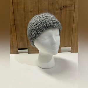 American Eagle Outfitters AEO Handknit Wool Winter Beanie Skull Cap Hat One Size